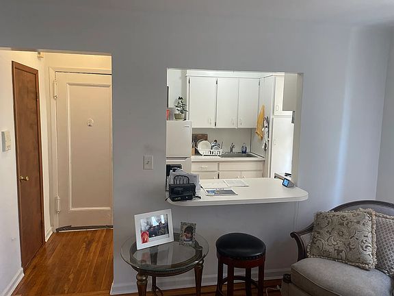 2nd image of 254 92nd St APT B3