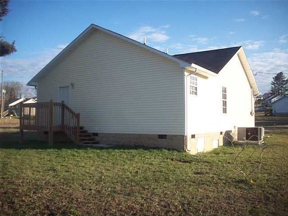 3rd image of 1103 Barker Dr
