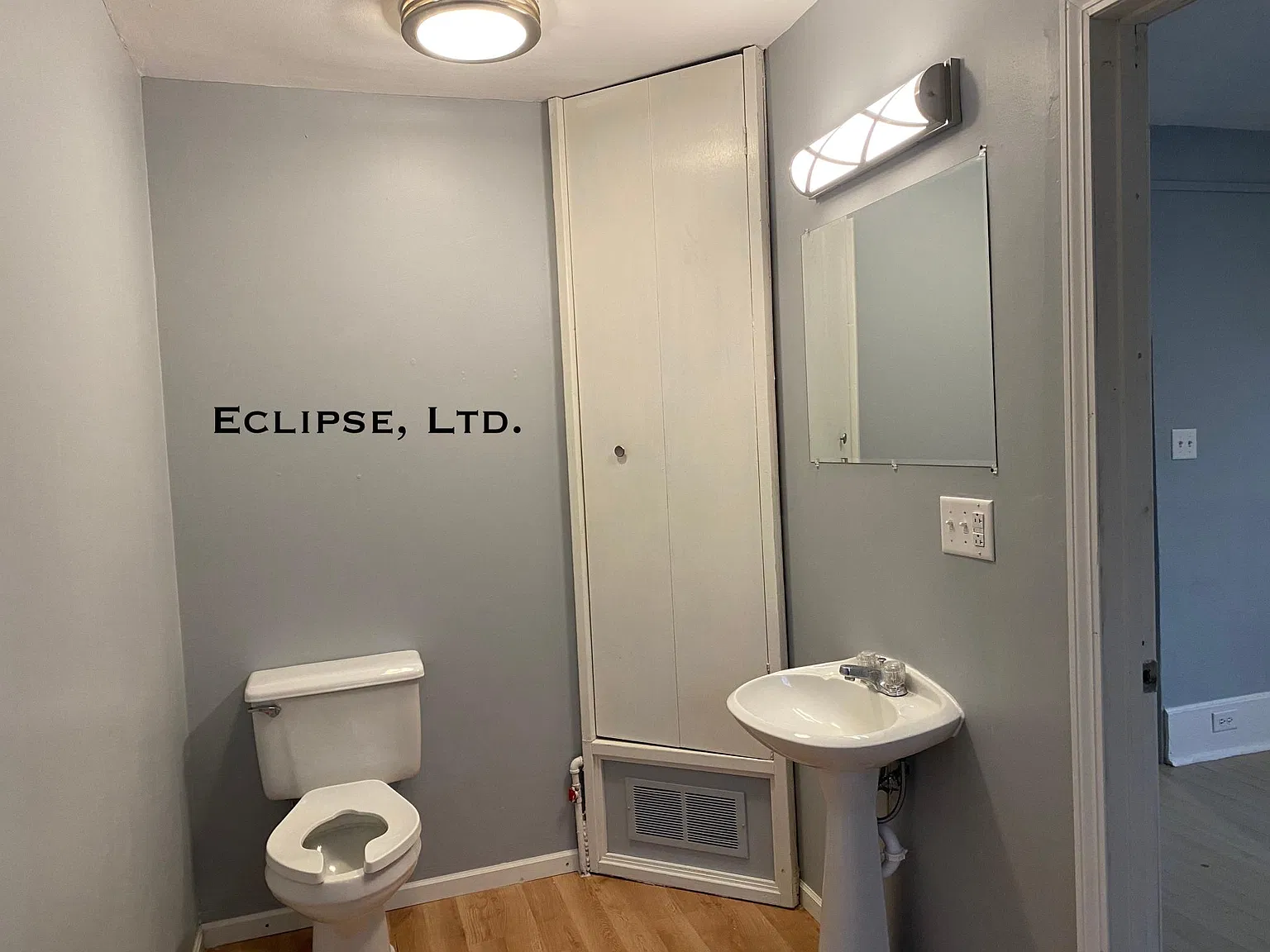 11310 Jackson Dr — Photo 2