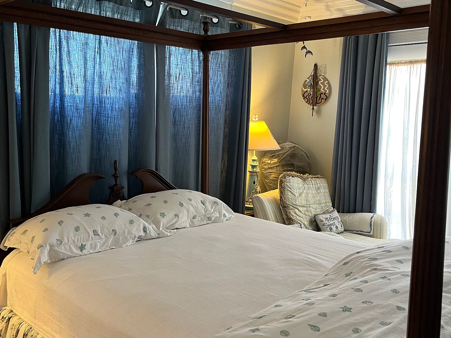 1 bed, 1.5 bath, 3000 sqft, $2,500 — Photo 3