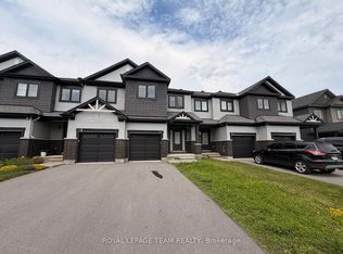343 Grackle St N, Ottawa, ON K1X0G6