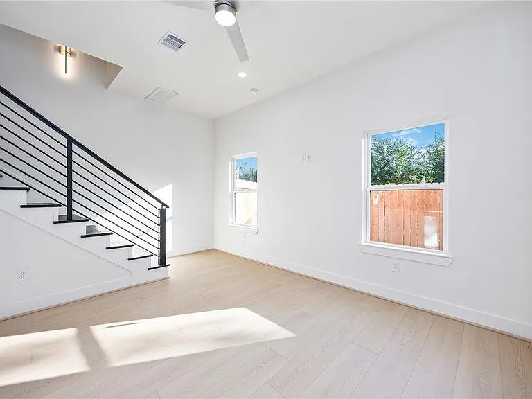 5222 Gold St #A — Photo 9