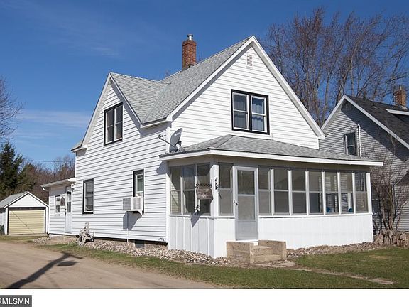 2nd image of 621 Oak Ave N