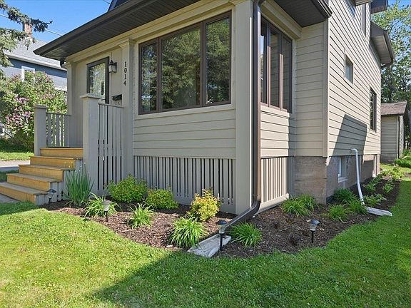 2nd image of 1014 N 12th Ave E