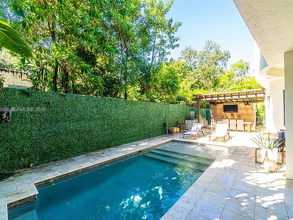5th image of 2752 Brickell Ct