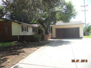 809 N Henry St, Crestline, OH 44827