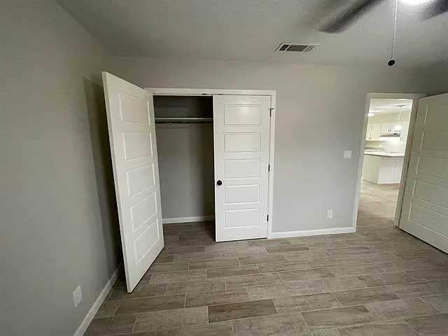 3001 E Price St #12 — Photo 12