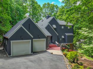 70 Lakeforest Ter, Moneta, VA 24121