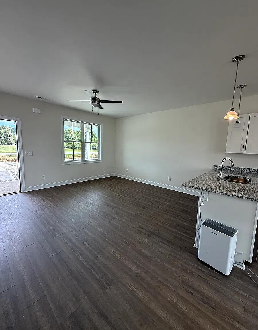 516 Wetherington Landing Rd — Photo 2