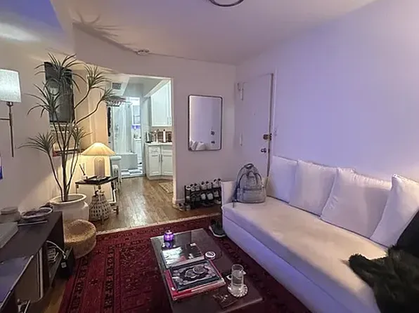 44 Perry St #Be, New York, NY 10014
