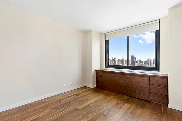 Rented by Corcoran | media 33