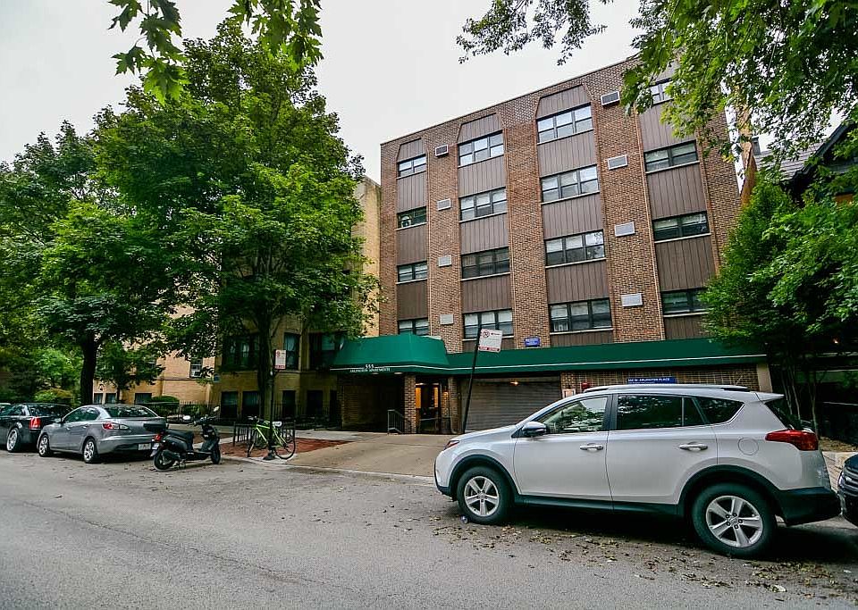 1st image of 555 W Arlington Pl APT 504