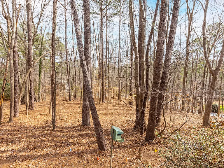 5702 Three Oaks Dr — Photo 25