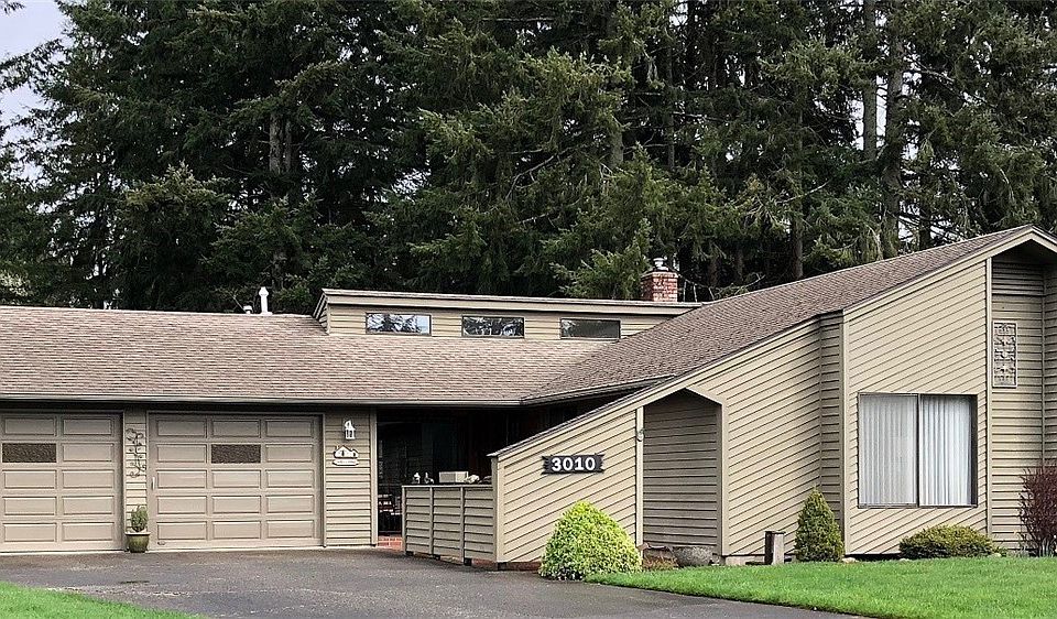 1st image of 3010 Riverlea Ct SE