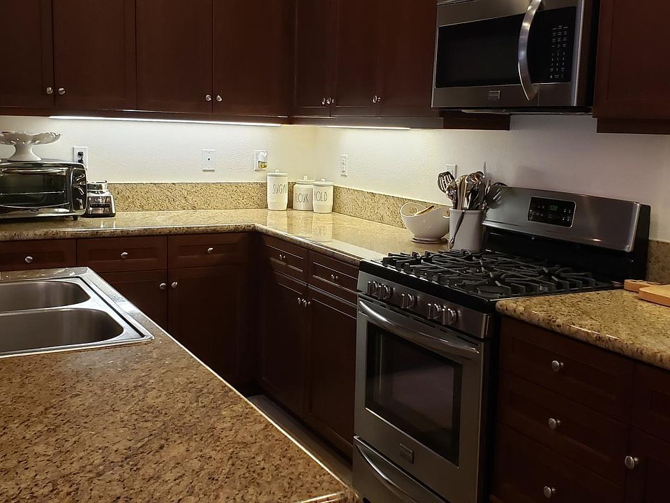 1st image of 31 Secret Hollow Ln