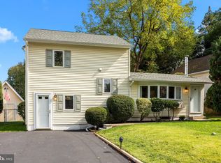 2033 Spring Ave, Feasterville, PA 19053