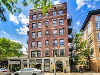 4144 N Sheridan Rd APT 501, Chicago, IL, 60613