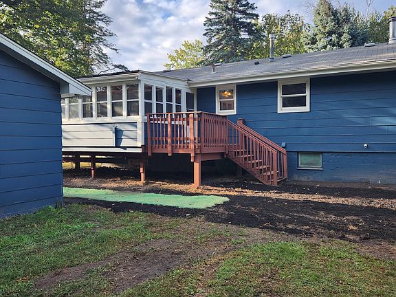 3rd image of 1810 175th Ln NE