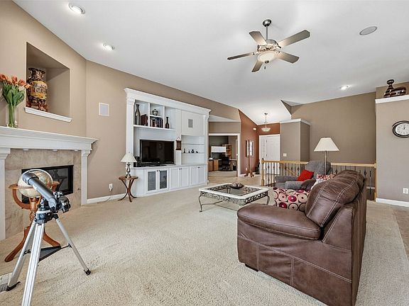 5th image of 5915 Flagstone Dr NE