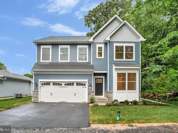 1209 Johnson Dr, Shady Side, MD 20764