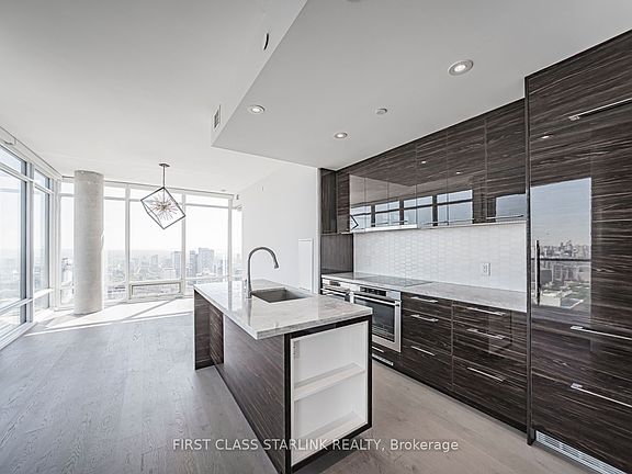 2nd image of 488 University Ave #4802