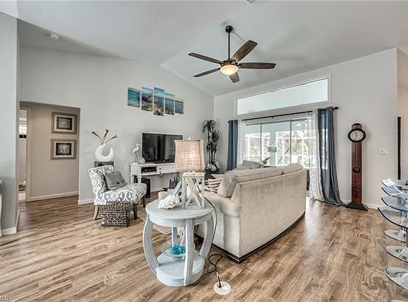 5th image of 22733 Fountain Lakes Blvd