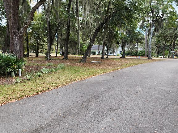 2nd image of 2 Long Pond Drive N