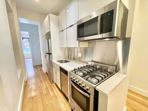 2nd image of 218 W 22nd St APT 2
