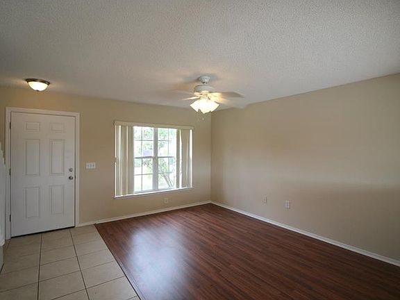 3rd image of 1206 Carey Glen Cir