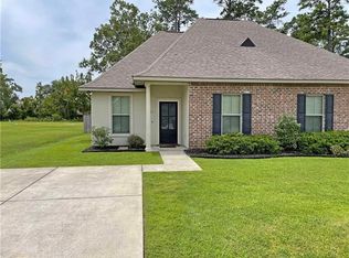2240 10th St, Mandeville, LA 70471