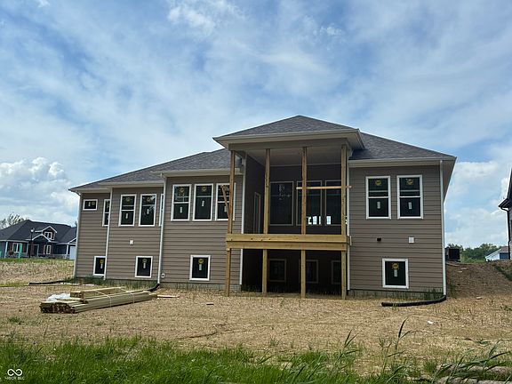 2nd image of 3584 Maple Ridge Dr