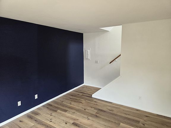 3rd image of 3601 Kenbrooke Ct