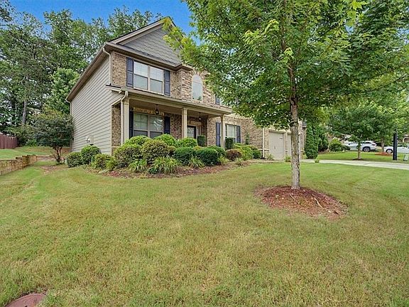 3rd image of 2327 Magaw Ln
