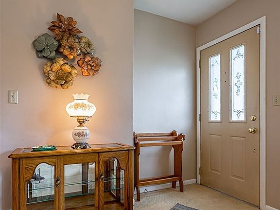 3rd image of 3805 W Lombard St