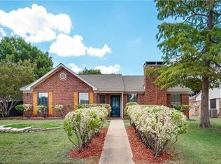 754 Meadowlark Dr, Lewisville, TX 75067