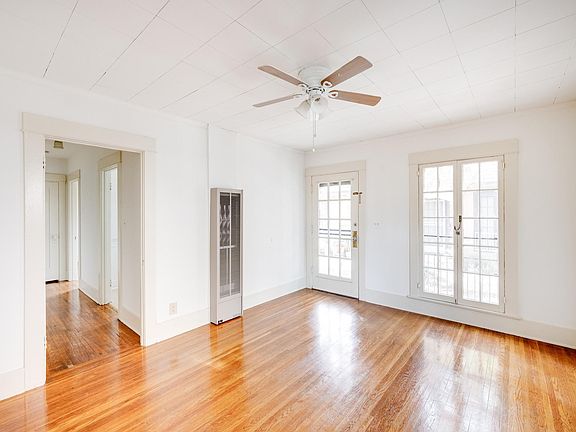 4th image of 415 Riverdale Dr #415C