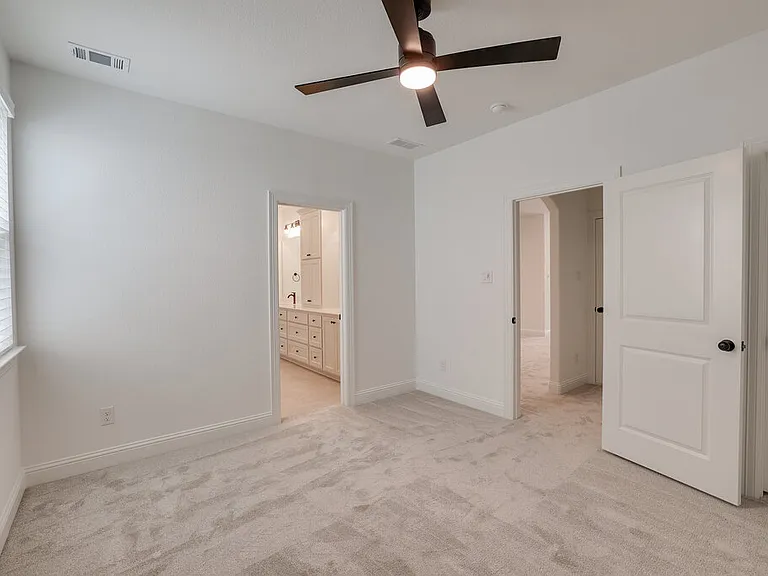 611 Hummingbird Dr — Photo 9