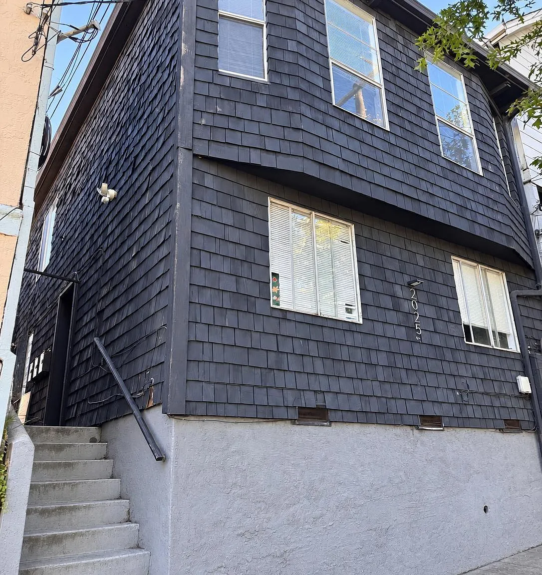 2 bed, 725 sqft, $2,295 — Photo 1