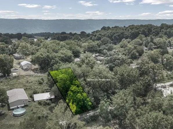 137 County Road 906, Etowah, TN 37331