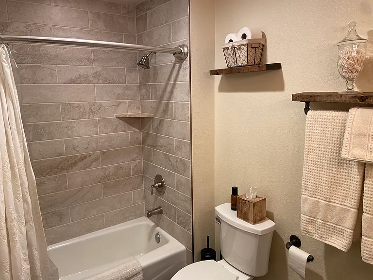 125 Wagon Wheel Rd — Photo 39