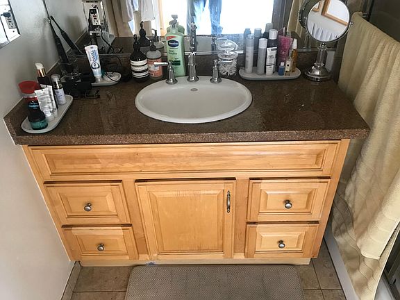 5th image of 962 Granville Ave APT 6
