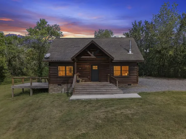 1941 Upper Station Camp Creek Rd, Cottontown, TN 37048