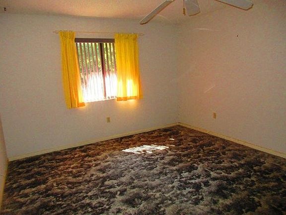 5th image of 299 Parkview Dr