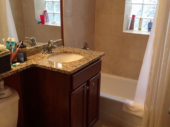 5th image of 4867 N Hermitage Ave #1J