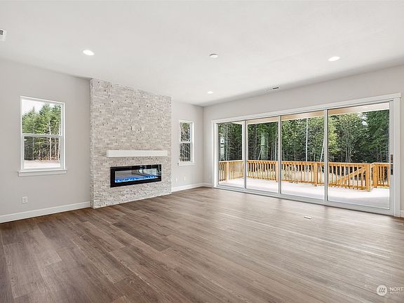 4th image of 10113 135th (Lot 25) Avenue NE