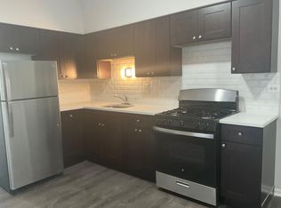 1115 E 62nd St #1, Chicago, IL 60637