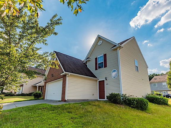 2nd image of 606 Big Twig Ln