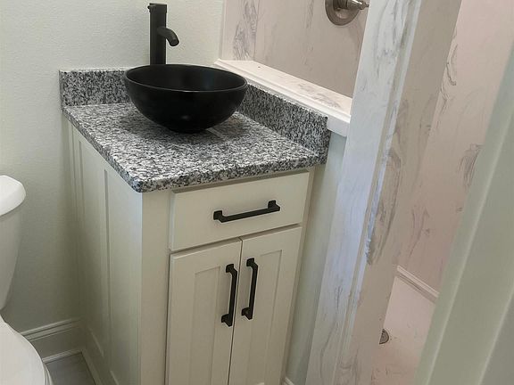 5th image of 7798 Pipes Ln