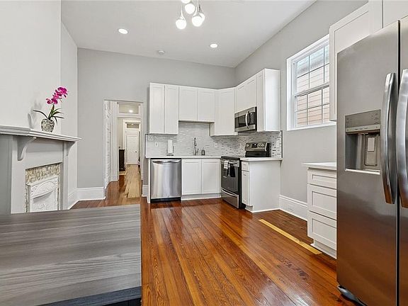 5th image of 2418 Valence St