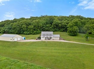 1533 N 700th Rd, Baldwin City, KS 66006